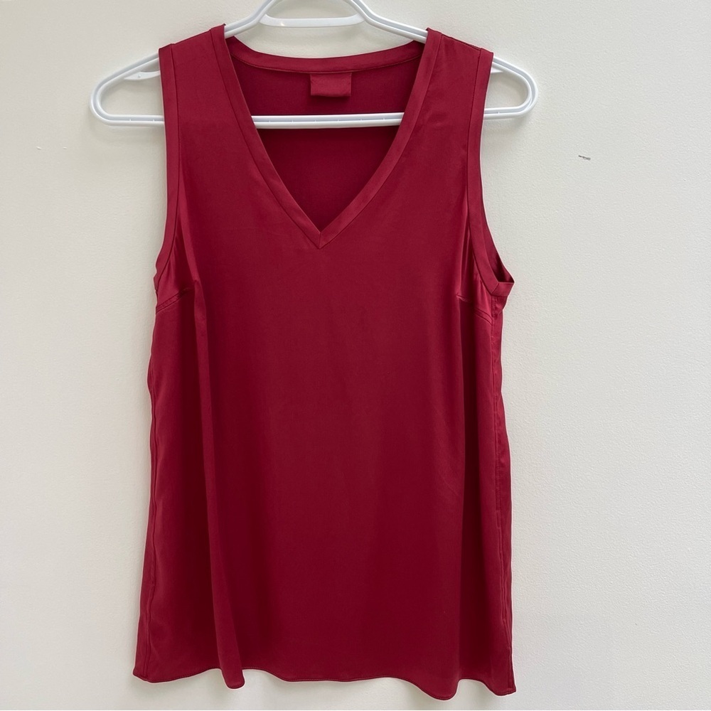 BRUNELLO CUCINELLI Sleeveless Satin Silk Cranberry Red V-Neck Women's Top Small